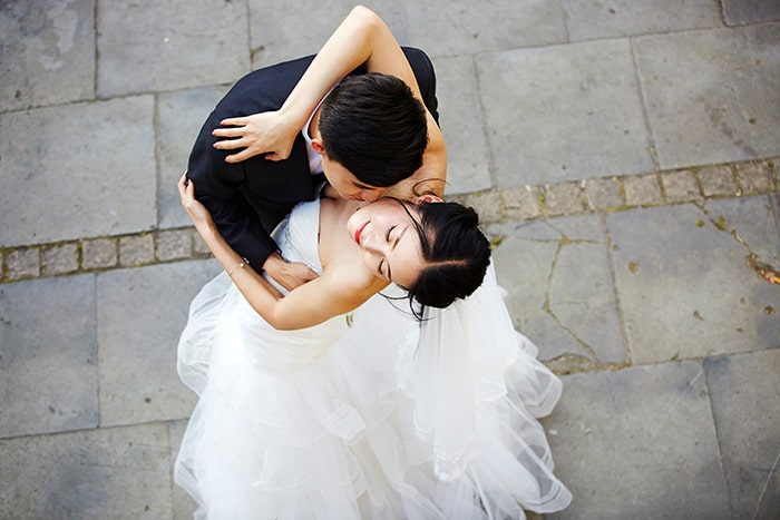 Asian-bride-wearing-white-wedding-dress