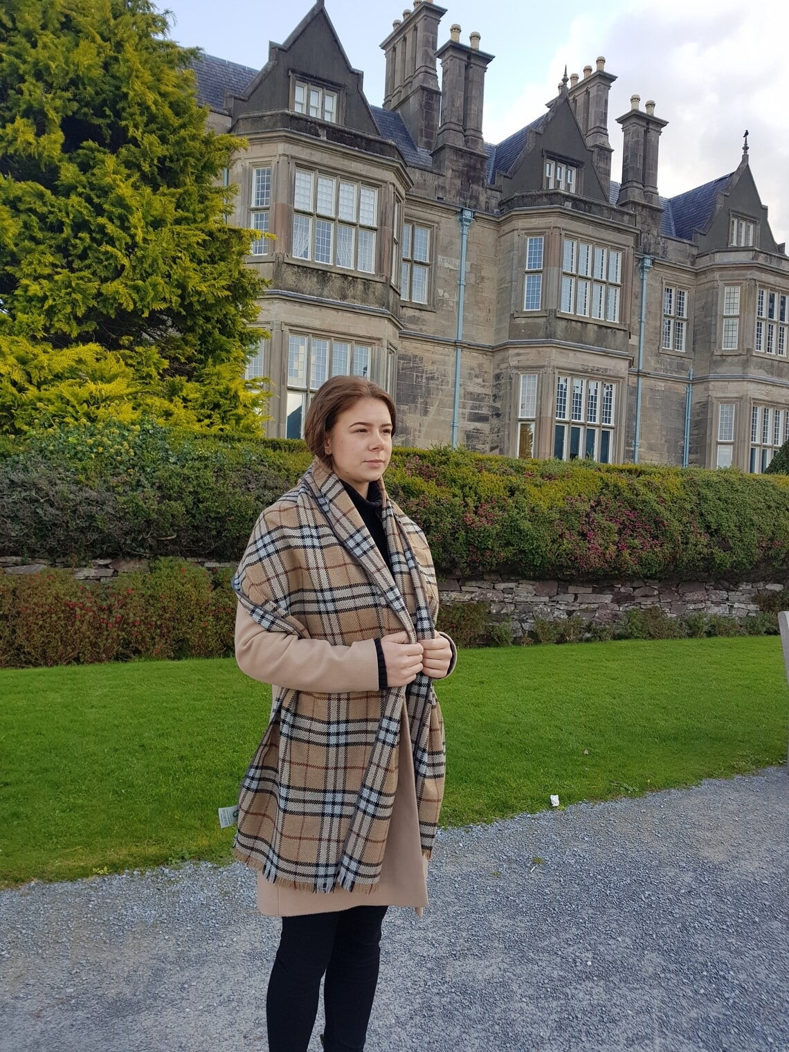 how to wear shawl as jacket
