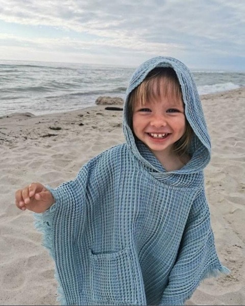 Organic Cotton Poncho Bath Towel for Kids by cottonlinengoods (Etsy)