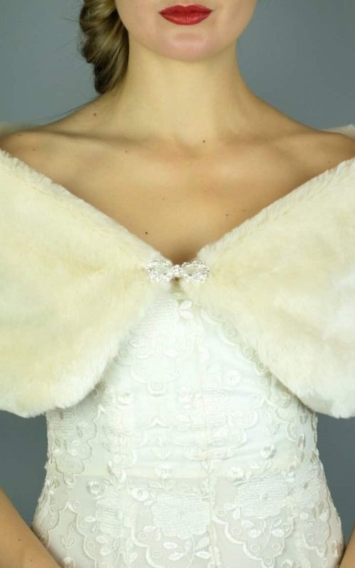 Minx-Faux-Fur-Shrug-Capelet