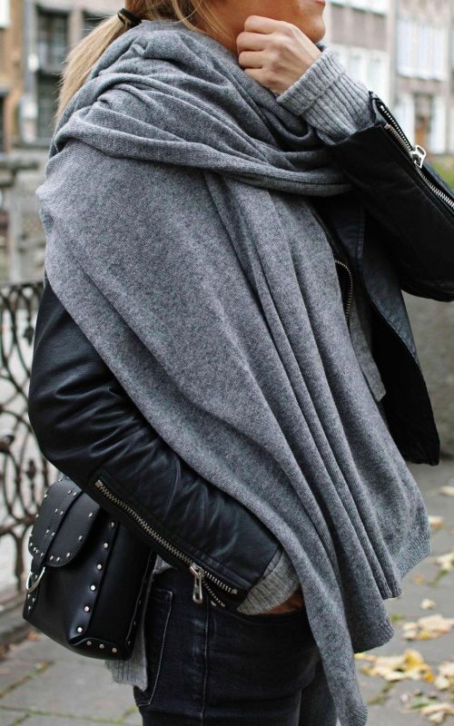 Oversized-Wool-Scarf-for-Winter