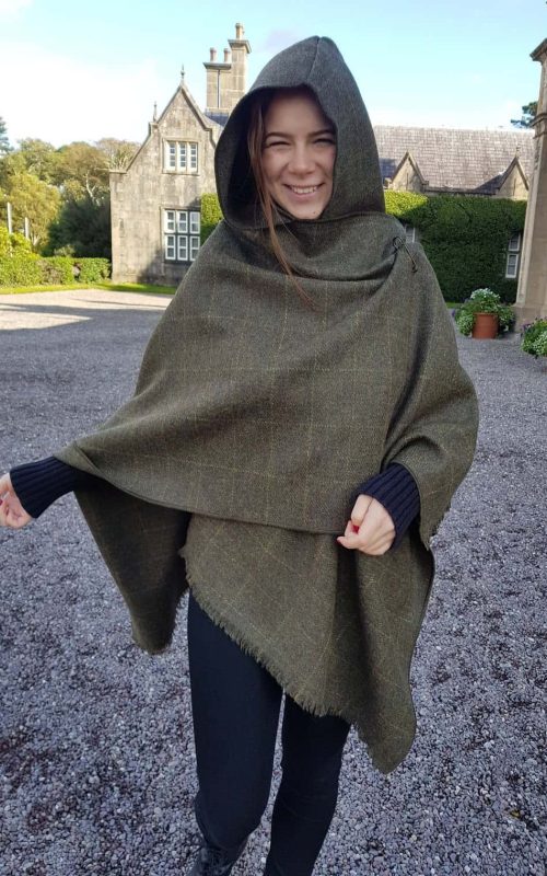 Tweed-Wool-Hooded-Ruana