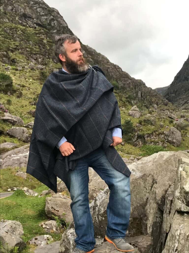 Irish Donegal Tweed Wool Ruana by Kate Irish Tweed Store (Etsy)