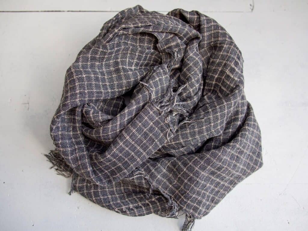 Plaid Cotton Viscose Shawl for Autumn-Winter by Mazdisa (Etsy)